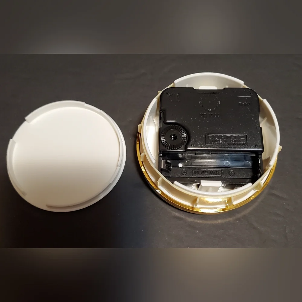 Clock replacement - Picture 4 of 8
